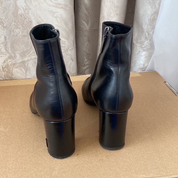 YSL boots, size 40 (runs size small) perfect for SZ 39, black. Very comfortable - Picture 4 of 9